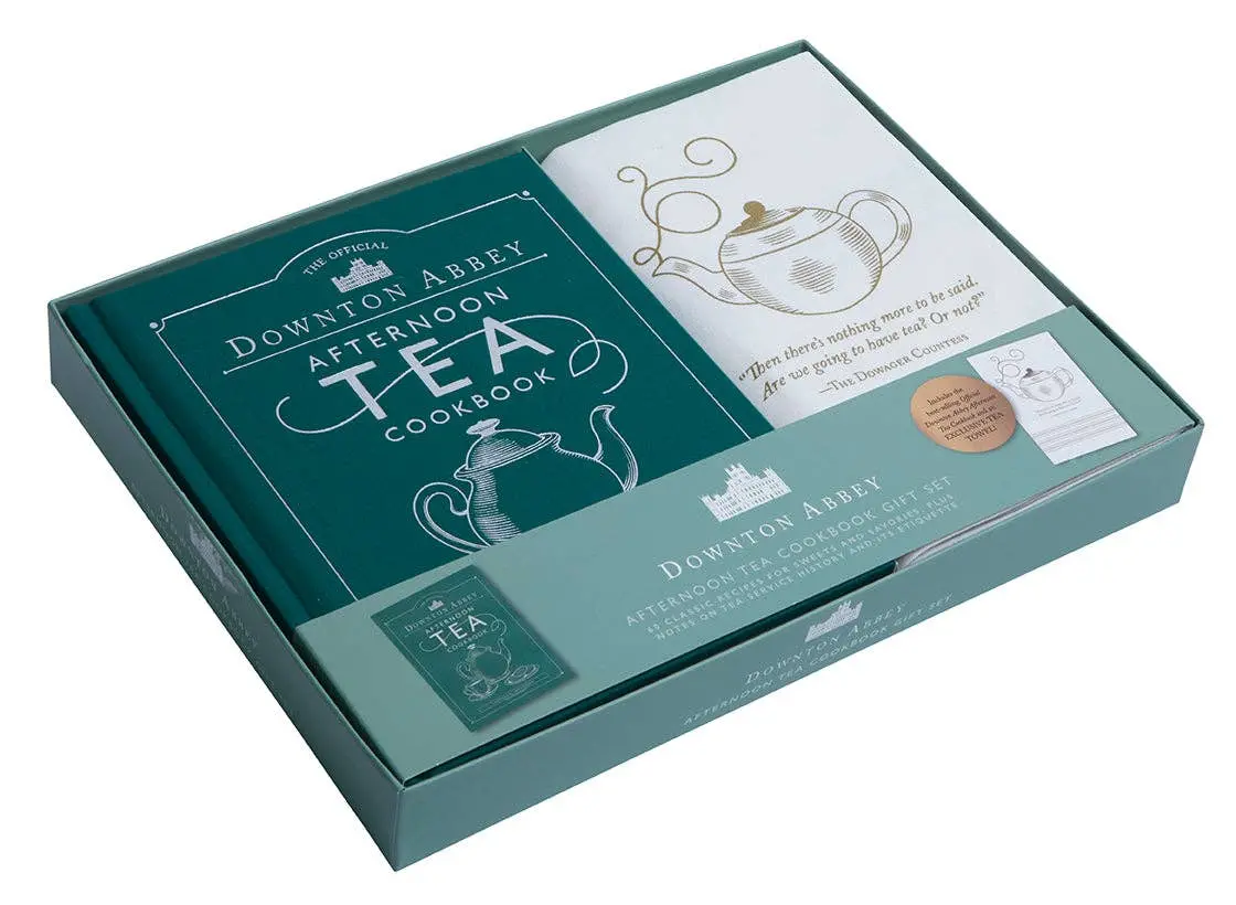 The Official Downton Abbey Afternoon Tea Cookbook - Gift Set (Book + Tea Towel) 1