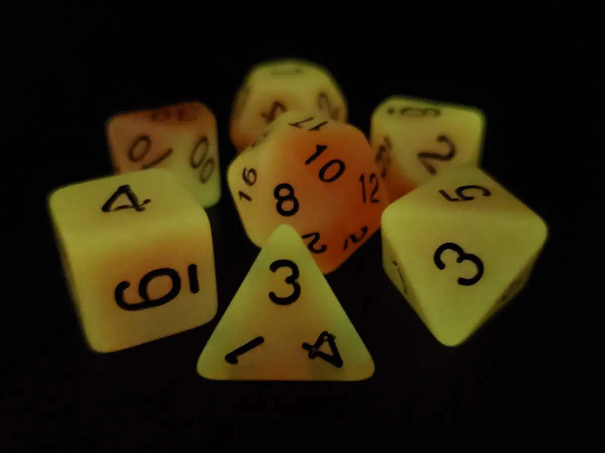 Old School 7 Piece Dnd Rpg Dice Set: Glow Dice - Orange 2