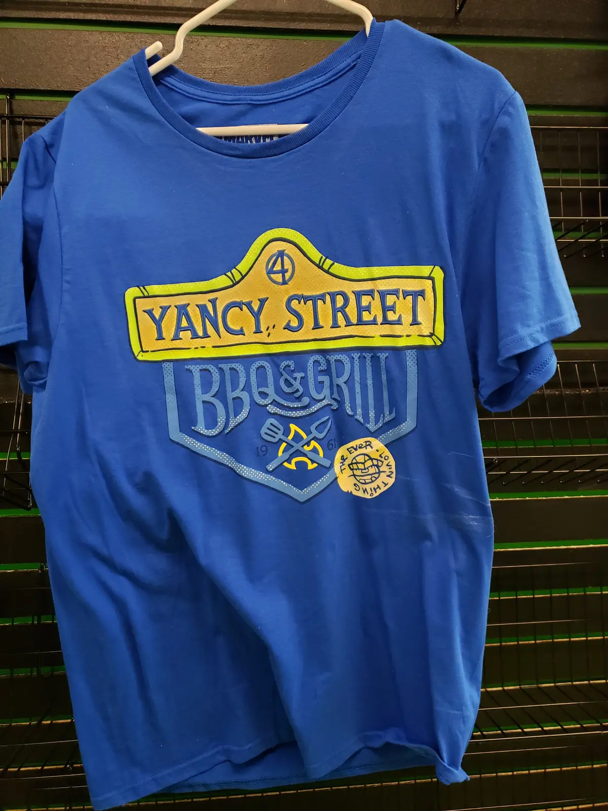 Fantastic Four Yancy St Bar & Grill Shirt Size M 1