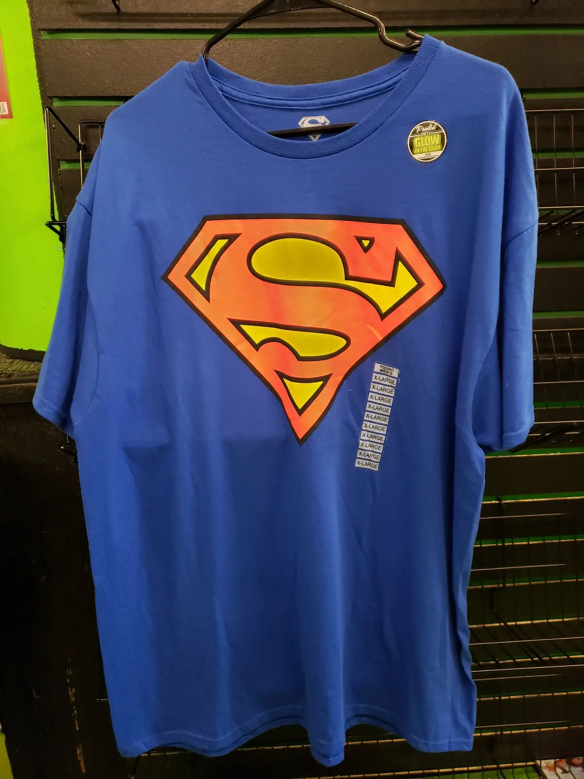 Superman Glow In The Dark Shirt Size Xl 1