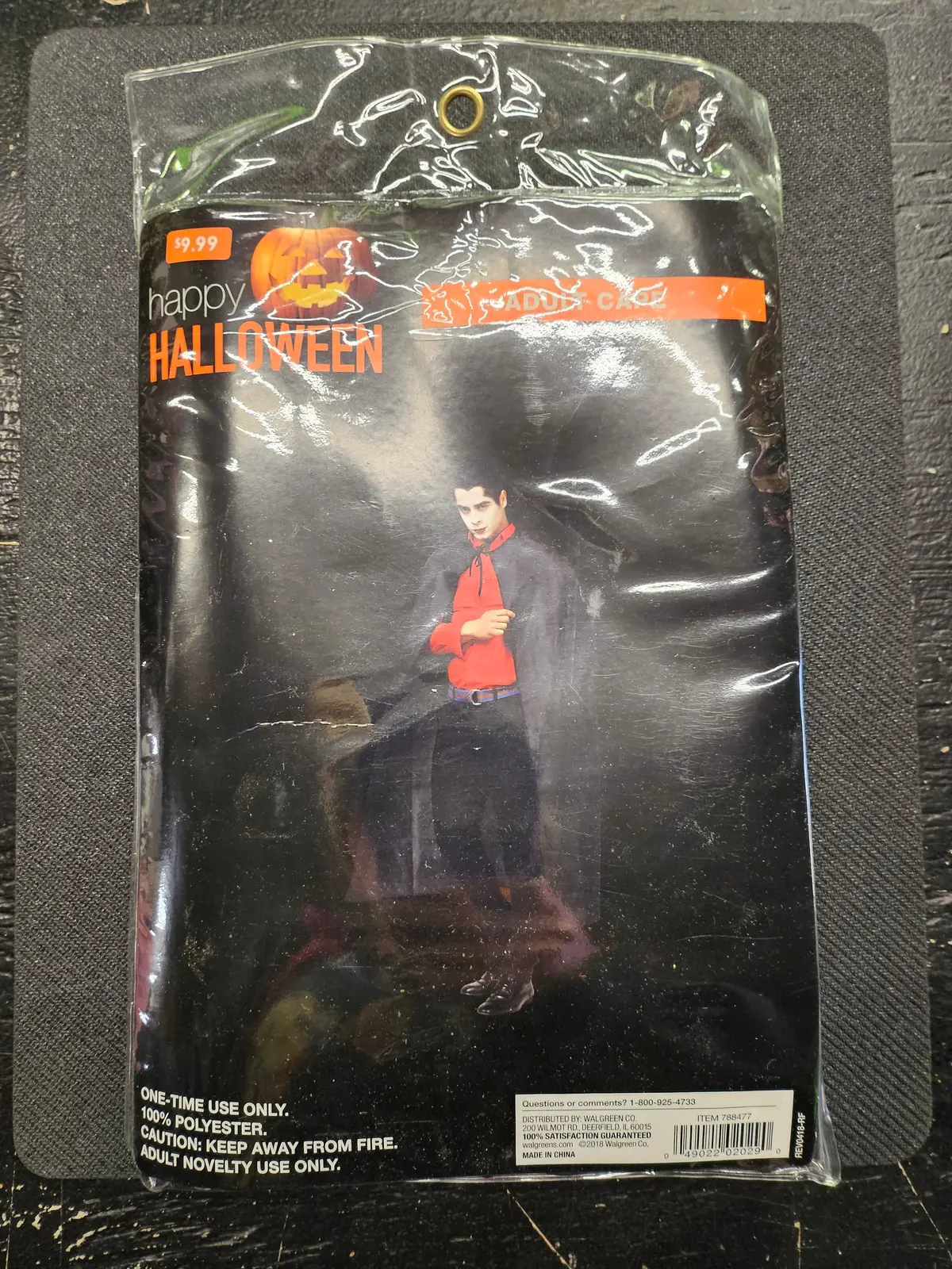 Halloween Adult Black Cape 1