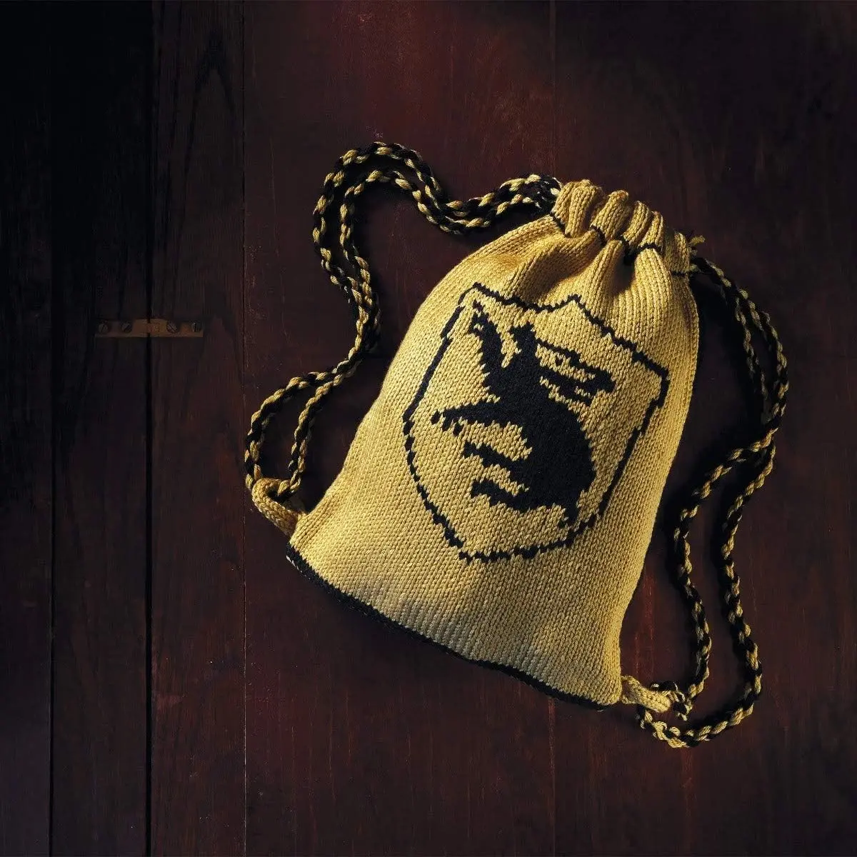 Hp Wizarding World Knit Kit Hufflepuff Backpack Kit 1