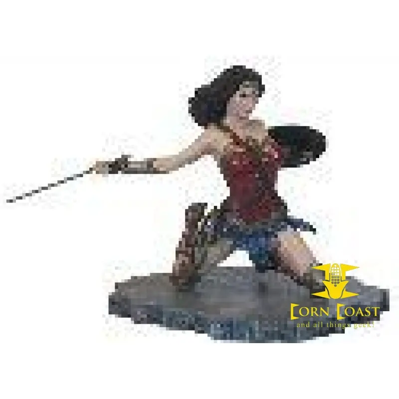 Jla Movie Gallery Wonder Woman Pvc Figure 1