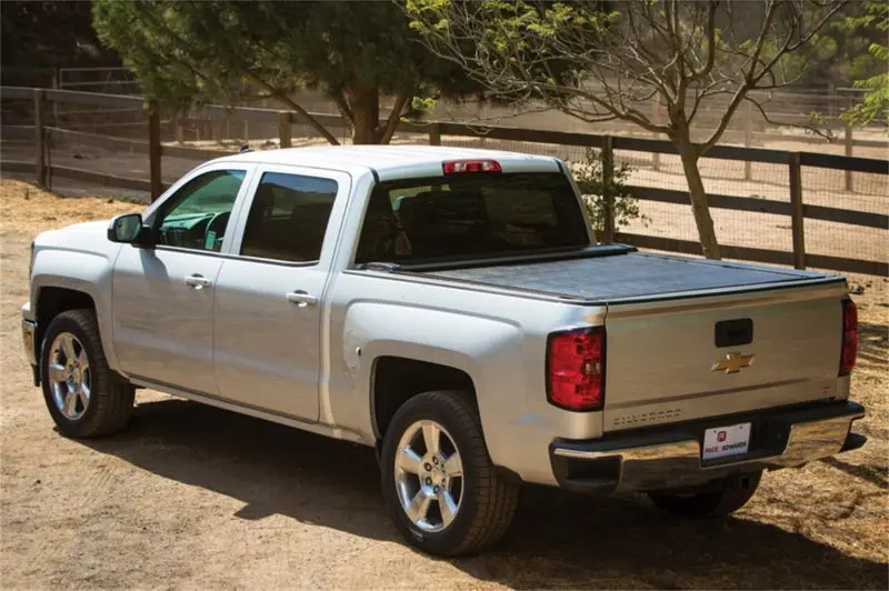 Pace Edwards Switchblade Retractable Tonneau Cover For 2004–2015 Nissan Titan King Cab (6'7" Bed) 1